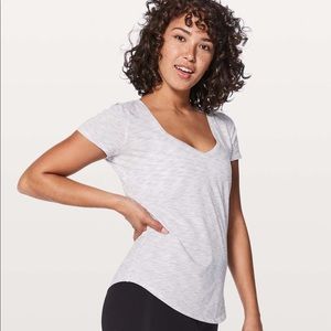 Lululemon Love Tee V in Space dye size 8